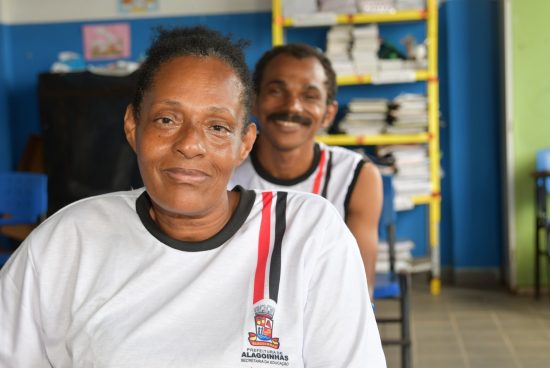 Alagoinhas lança plano de mobilização para ampliar matrículas na EJA