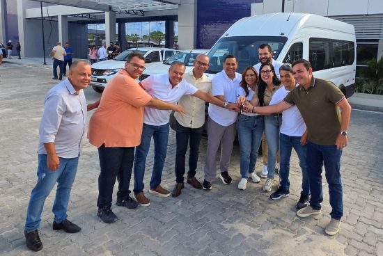 Saúde de Alagoinhas ganha novo veículo para Tratamentos Fora de Domicílio