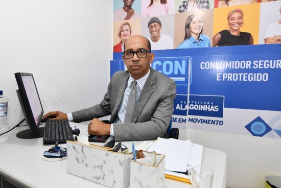 Procon notifica supermercados de Alagoinhas por venda de sacolas plásticas