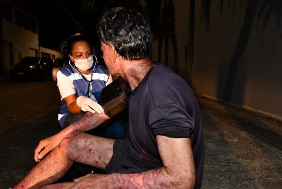 Consultório na Rua realiza rondas noturnas e amplia assistência à população vulnerável