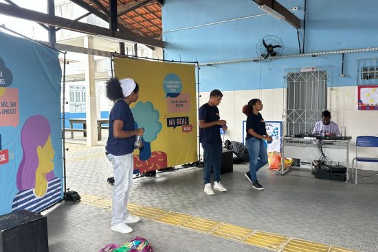 Programa Na Real: escolas municipais recebem ação de combate ao consumo de álcool entre adolescentes