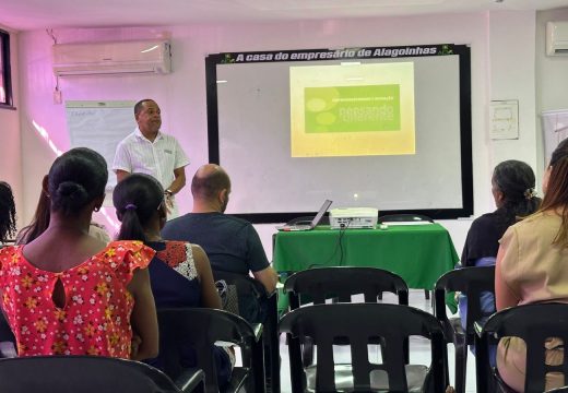 Prefeitura de Alagoinhas promove oficina de empreendedorismo e inovação para fortalecer pequenos negócios