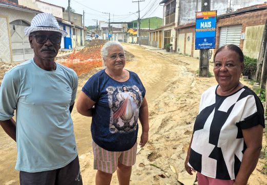 Moradores comemoram avanço de obras na Thompson Flores e Inácio Bastos