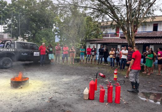Prefeitura capacita vendedores de fogos para a prevenção de acidentes durante o período junino