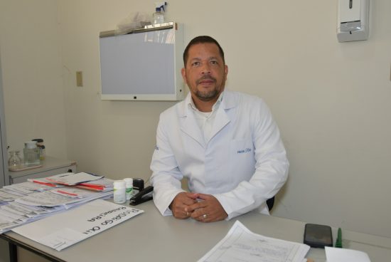 Dengue, chinkungunya e zika: infectologista orienta sobre cuidados e riscos da automedicação