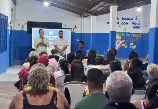Plenária do Orçamento Participativo reúne moradores da Rua do Catu em noite de participação popular