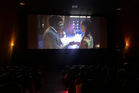 CAPS III Tom Brasil promove sessão de cinema especial para usuários