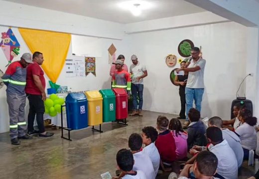 Estudantes da Escola Irene Andrade de Assis recebem ação de educação ambiental
