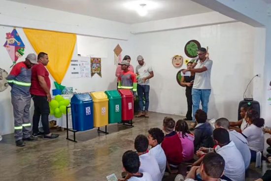 Estudantes da Escola Irene Andrade de Assis recebem ação de educação ambiental
