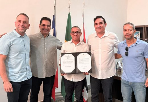 Noberto Moita ”Bebé” toma posse como ouvidor de Alagoinhas