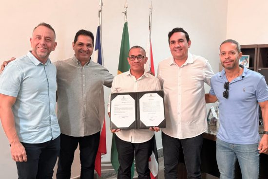 Noberto Moita ”Bebé” toma posse como ouvidor de Alagoinhas