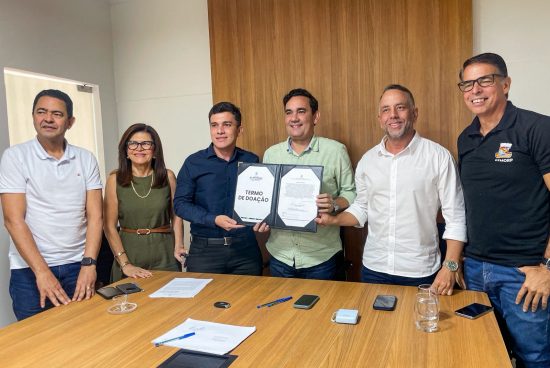 Prefeitura de Alagoinhas formaliza doação de terreno para nova fábrica da Guttos Sorvetes