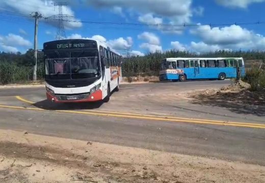 9ª edição do Ônibus do Forró percorre bairros e comunidades rurais de Alagoinhas