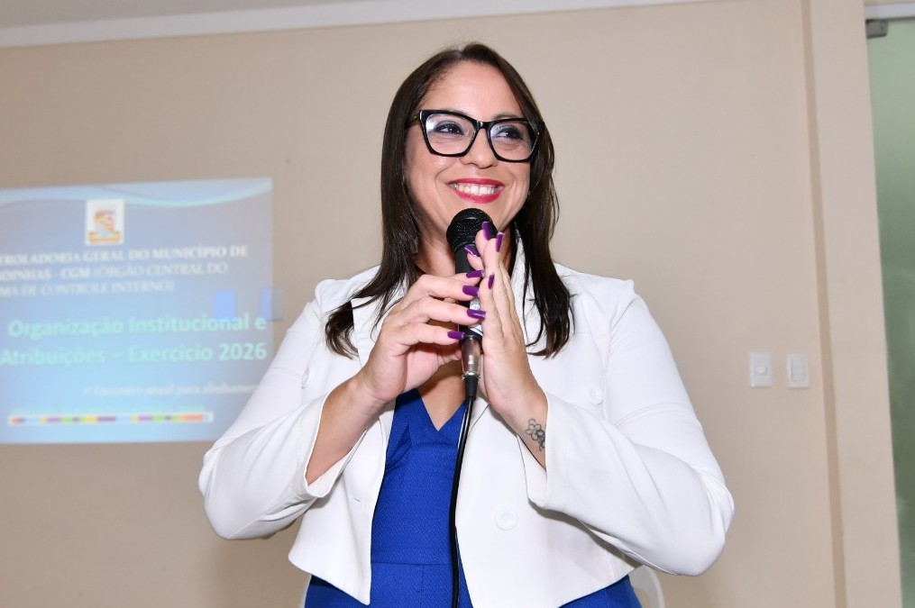 Menara Damião ressalta trabalho do Controle Interno em parceria com secretarias