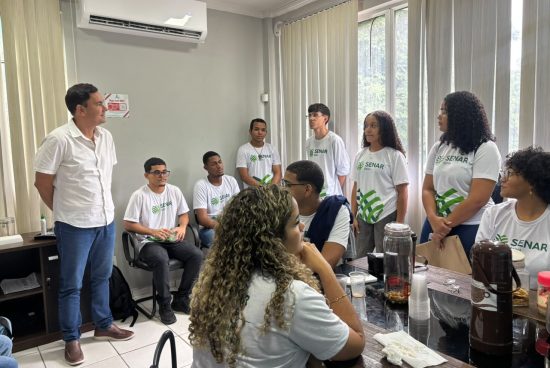 Prefeitura de Alagoinhas inicia convênio inédito para acolhimento de jovens aprendizes no serviço público