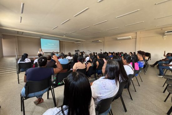 Prefeitura de Alagoinhas realiza formação para profissionais de apoio da rede municipal