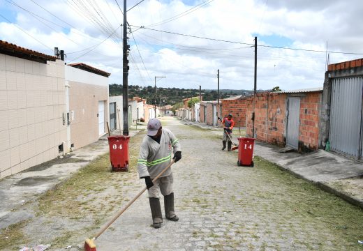 Seman leva serviços de limpeza, manutenção e recuperação de vias a diferentes pontos de Alagoinhas