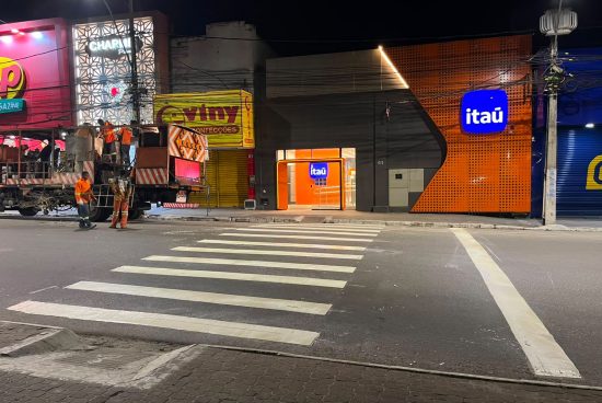 SMT realiza requalificação da sinalização horizontal no Centro e reforça a segurança viária