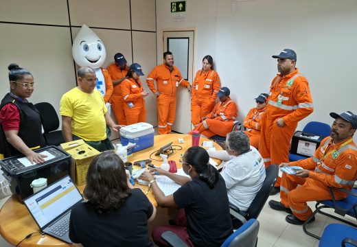 SESAU realiza vacinação de colaboradores da Petrobrás na área de Buracica