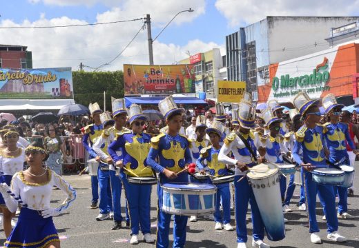 Alagoinhas celebra o 7 de Setembro com hasteamento de bandeiras e ato cívico