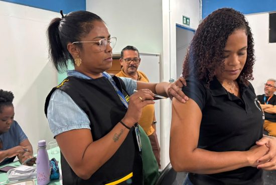 SDEE realiza capacitação em design de sobrancelhas