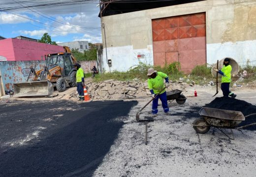 Programação de serviços contempla recuperação de vias, roçagem e varrição em Alagoinhas