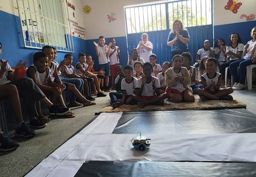 Escola Municipal Eraldo Tinoco inaugura aulas de robótica com criatividade, tecnologia e aprendizagem interdisciplinar