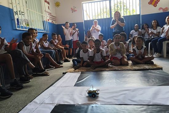 Escola Municipal Eraldo Tinoco inaugura aulas de robótica com criatividade, tecnologia e aprendizagem interdisciplinar