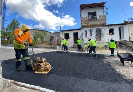 Seman mobiliza equipes para manutenção de ruas e limpeza de espaços públicos